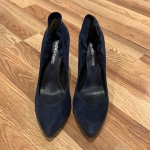 Gloria Ortiz navy ruffle suede pumps, size 6.5